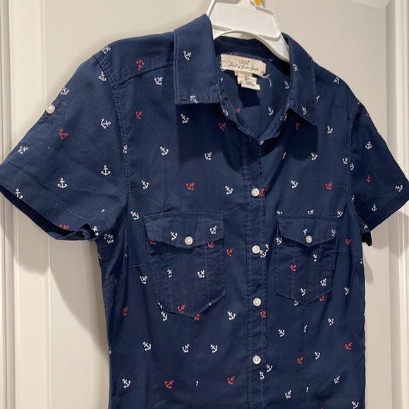 L.O.G.G. By H&M Button Down Shirt. - Picture 2 of 6